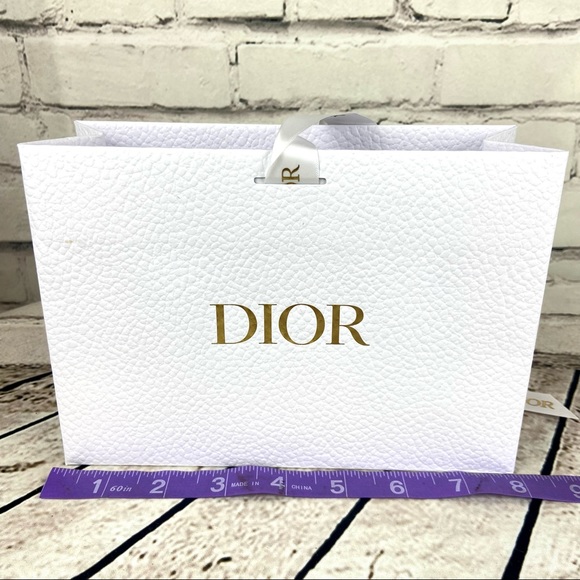 DIOR shopping tote bag in brand new condition! - Picture 7 of 7